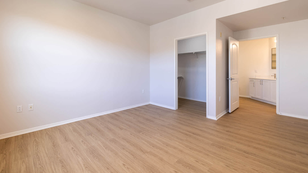 6150 De Soto Avenue - Photo 43