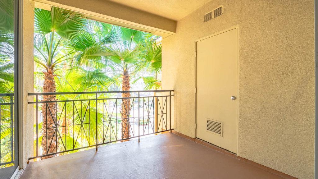 6150 De Soto Avenue - Photo 13