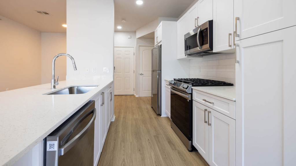 6150 De Soto Avenue - Photo 49