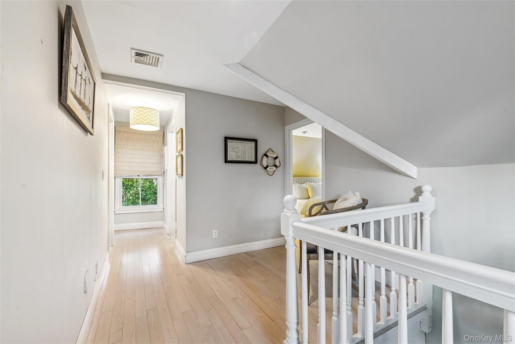 212 Lumber Ln - Photo 11