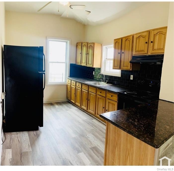 91-15 82nd Street - Photo 2