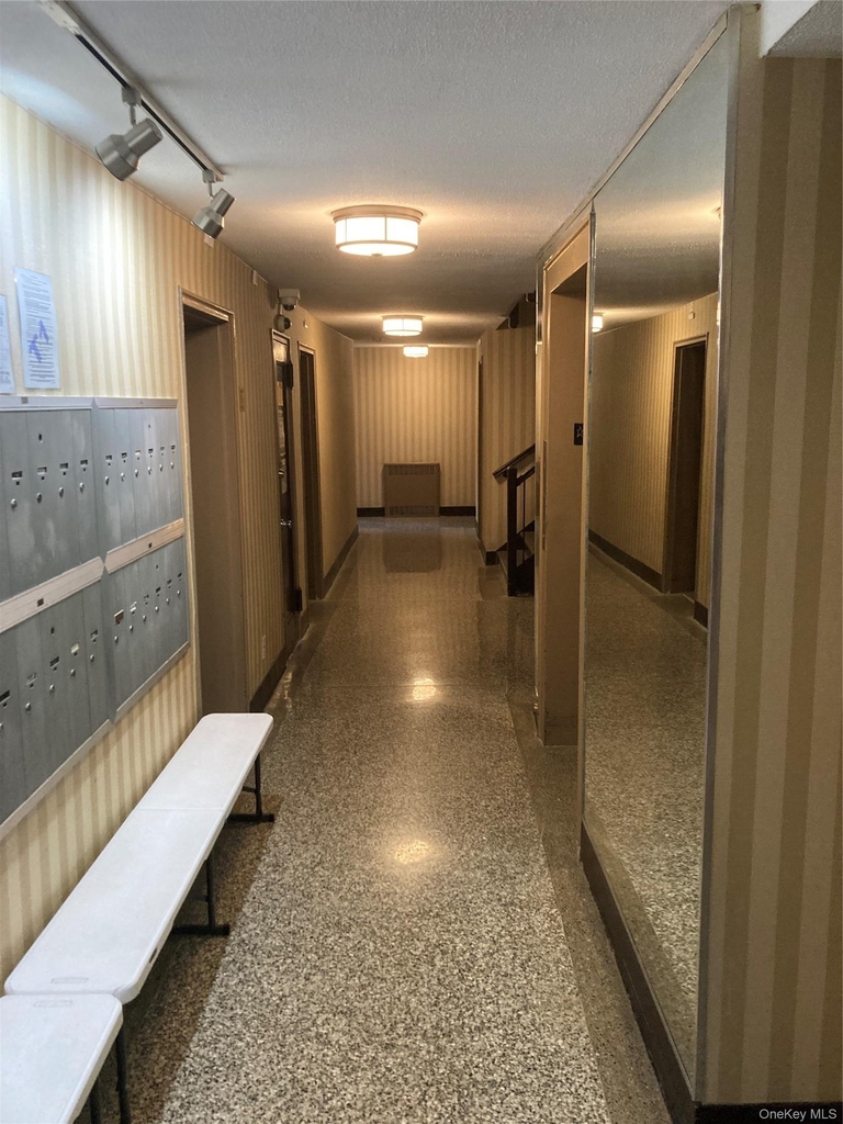 65-35 Yellowstone Boulevard - Photo 10