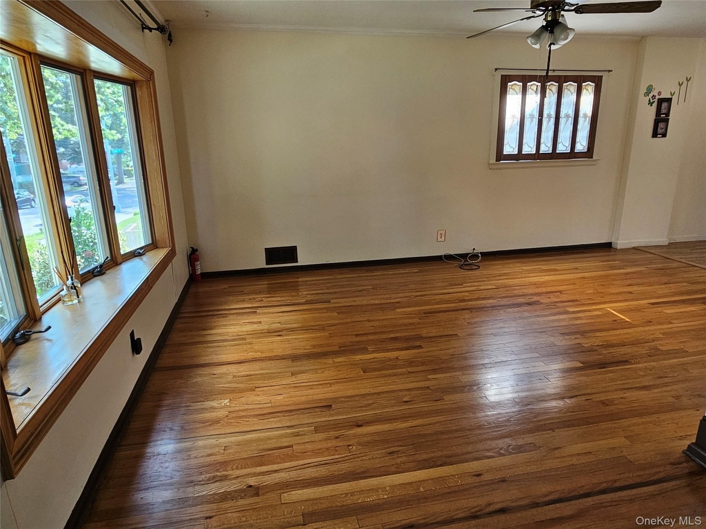 248-41 Thebes Avenue - Photo 4