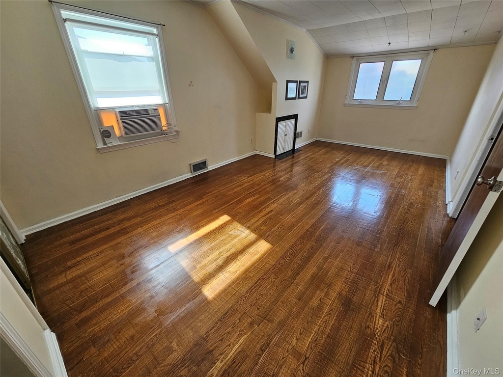 248-41 Thebes Avenue - Photo 6