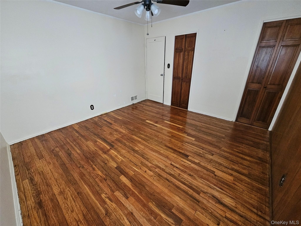 248-41 Thebes Avenue - Photo 13
