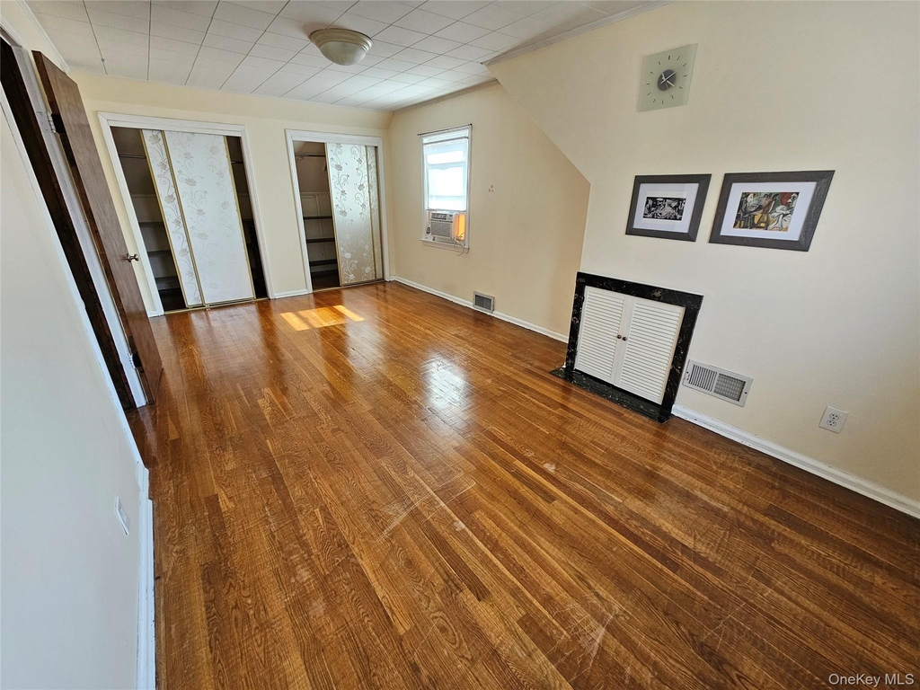 248-41 Thebes Avenue - Photo 7