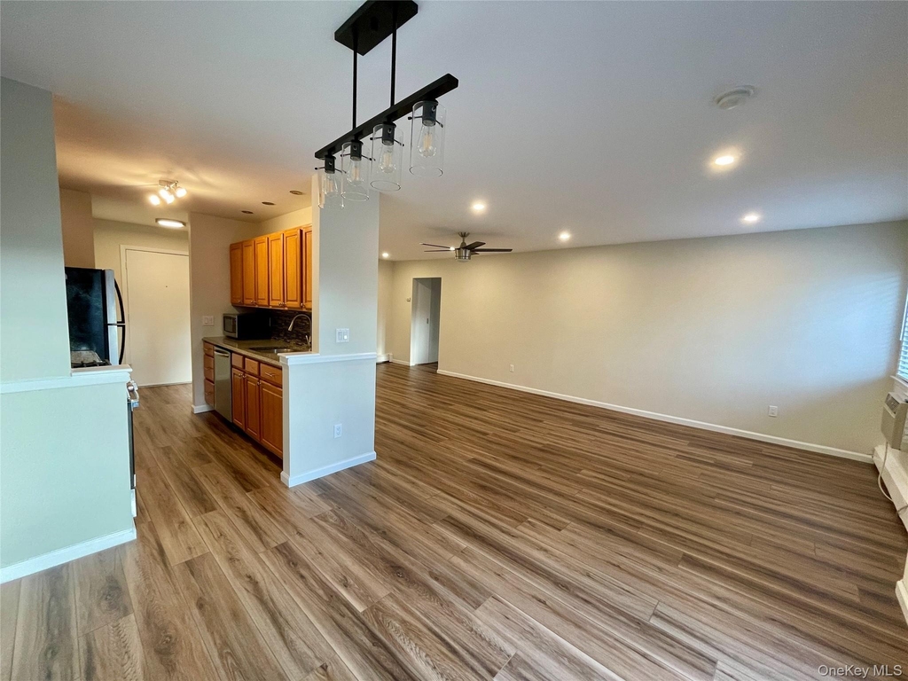 348 Central Park Avenue - Photo 8