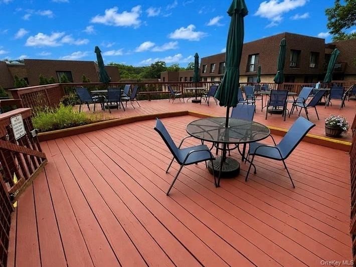 348 Central Park Avenue - Photo 14