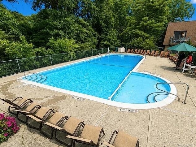 348 Central Park Avenue - Photo 13