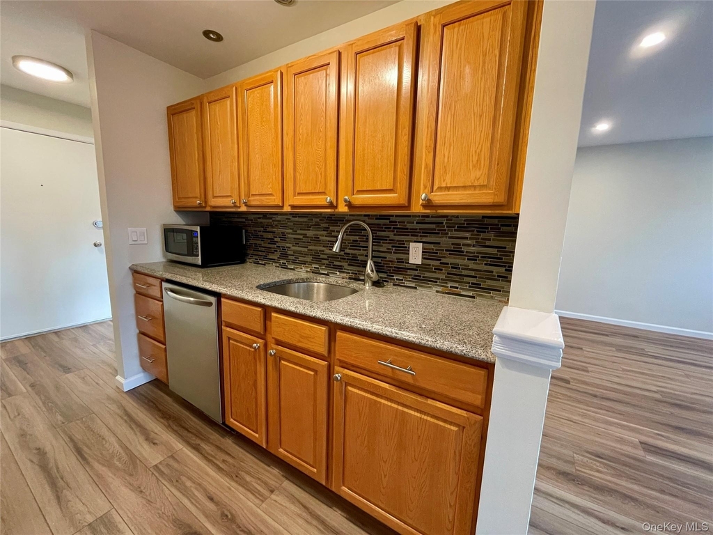 348 Central Park Avenue - Photo 6