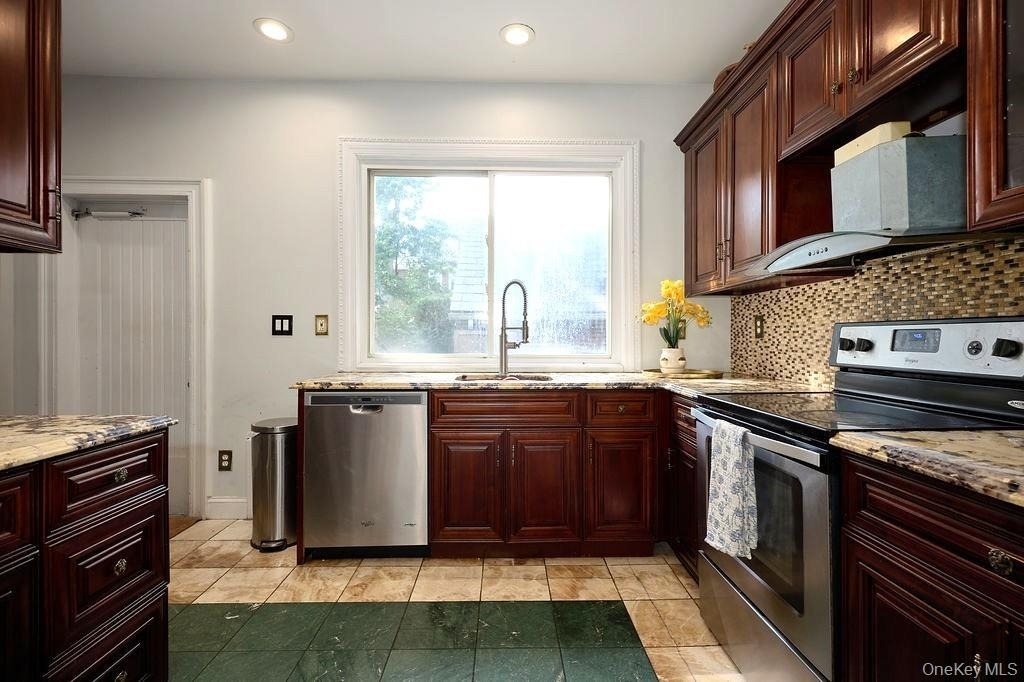 70 Frederick Place - Photo 18
