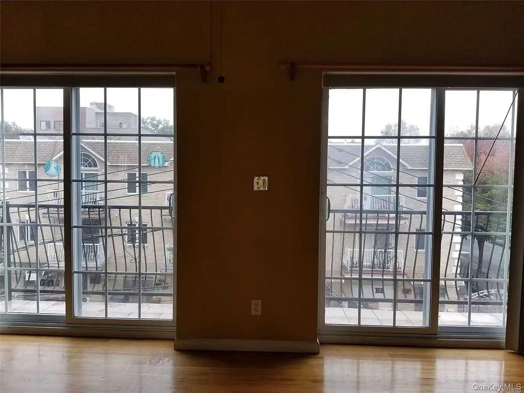 71-74 161st Street - Photo 2