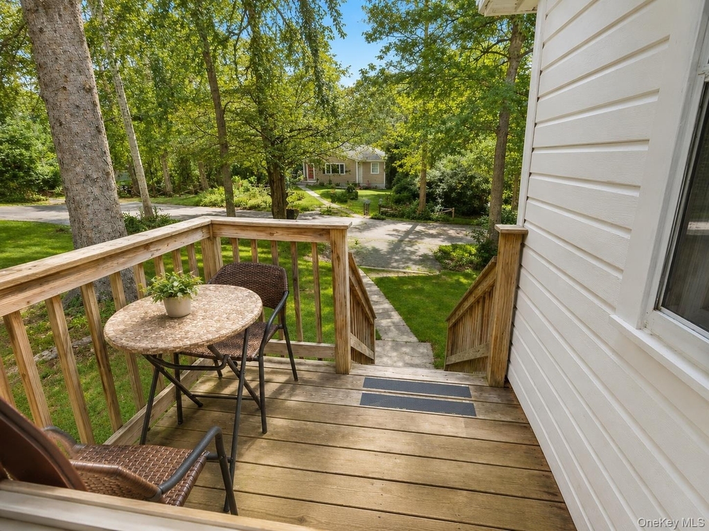18 Hall Avenue - Photo 8