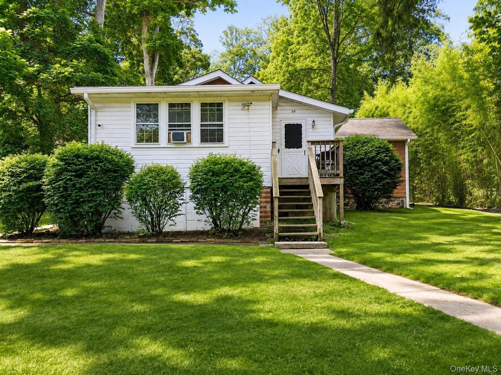 18 Hall Avenue - Photo 0