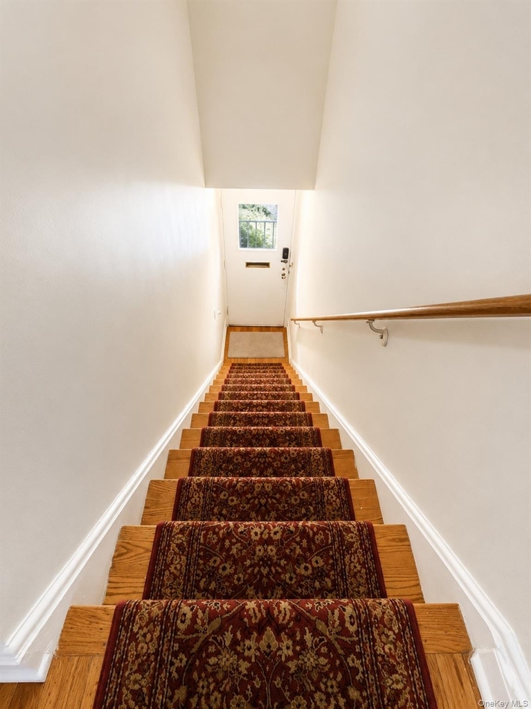 43 1/2 Carpenter Avenue - Photo 1
