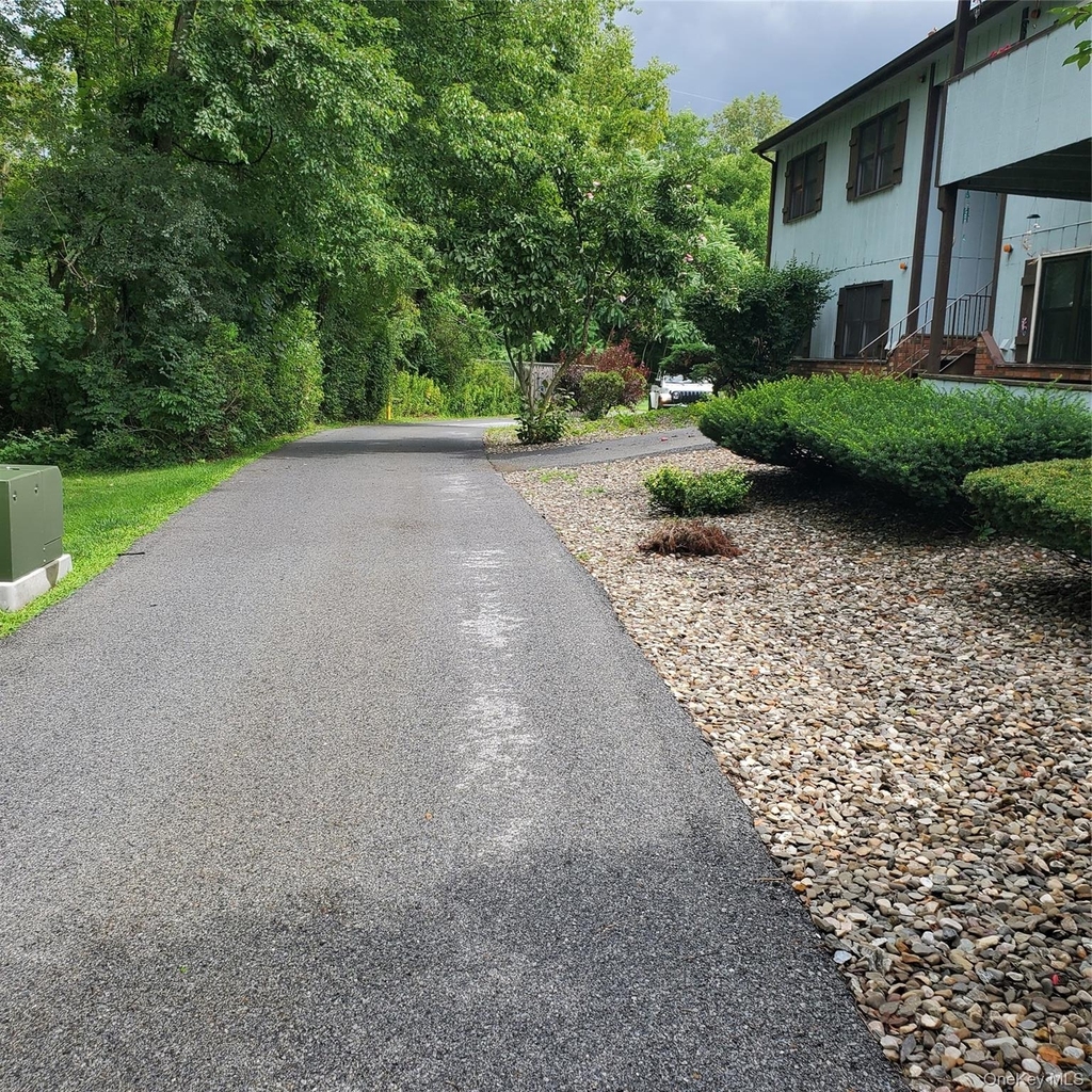 160 W West Road - Photo 0