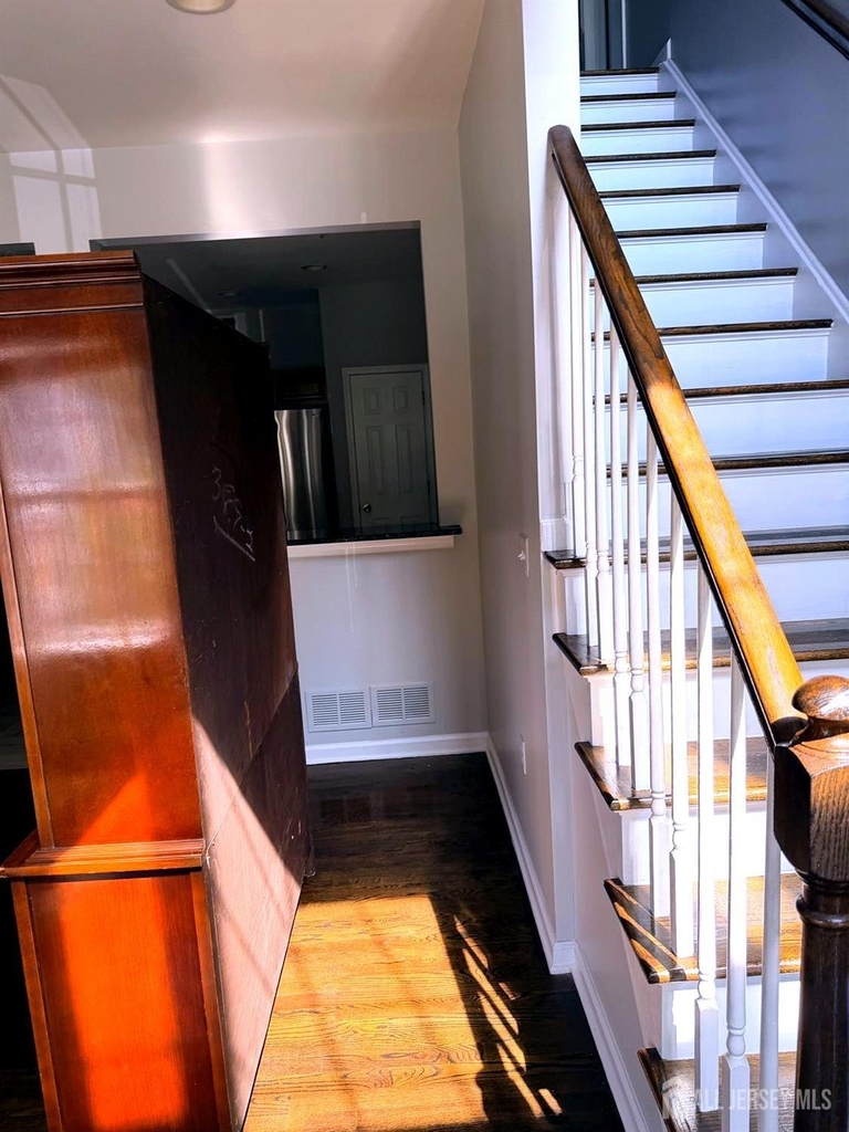 185 Sunshine Drive - Photo 5