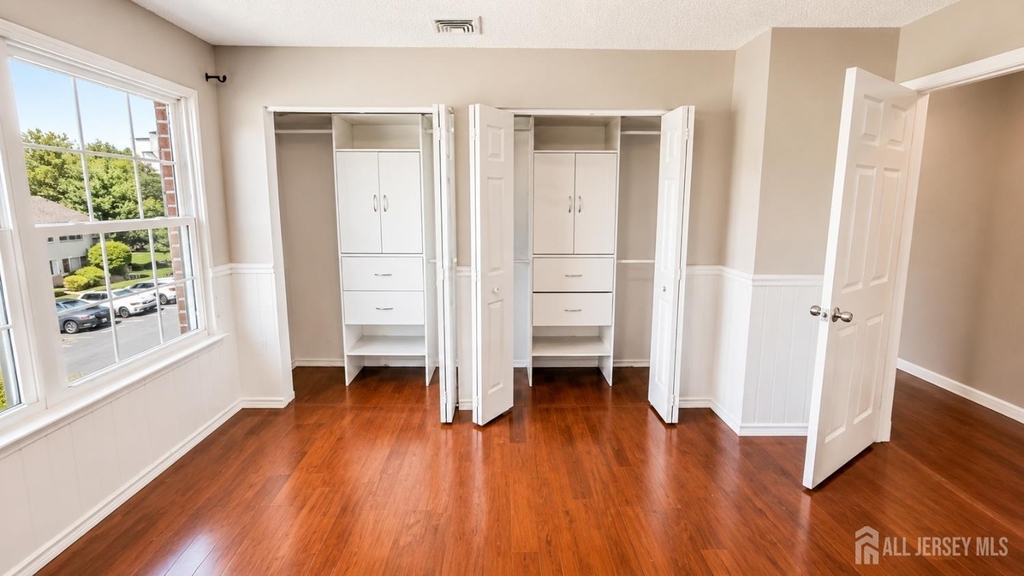 500 Danbury Lane - Photo 9