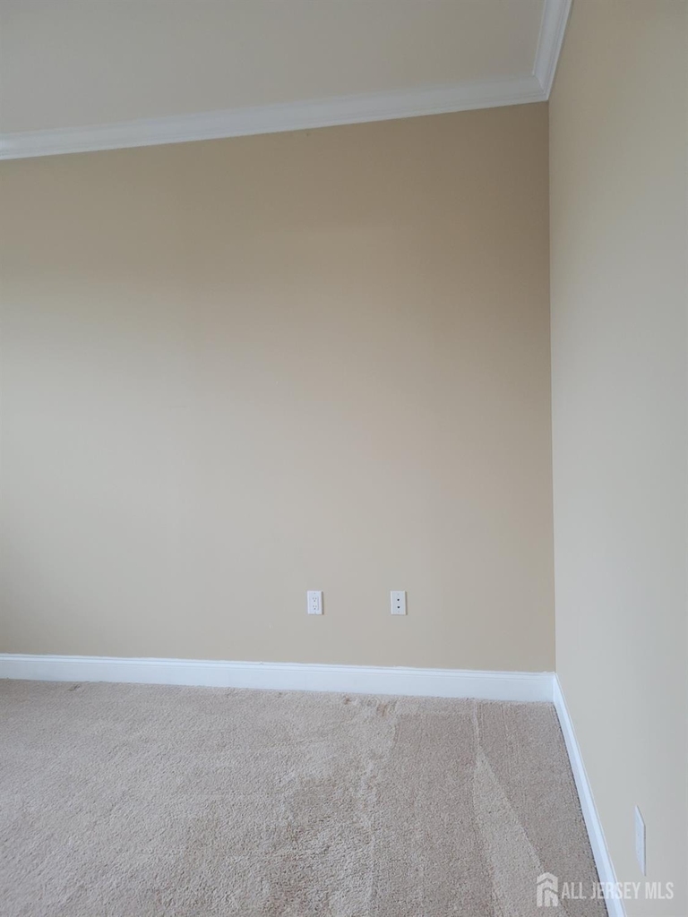 100 Middlesex Boulevard - Photo 6