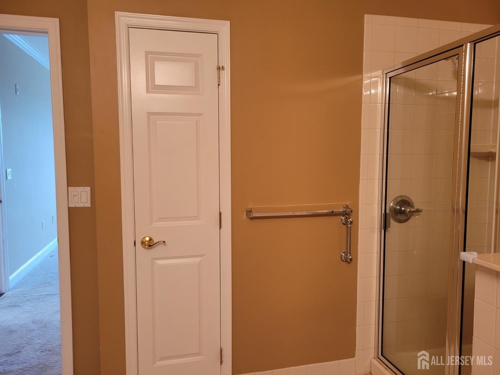 100 Middlesex Boulevard - Photo 9