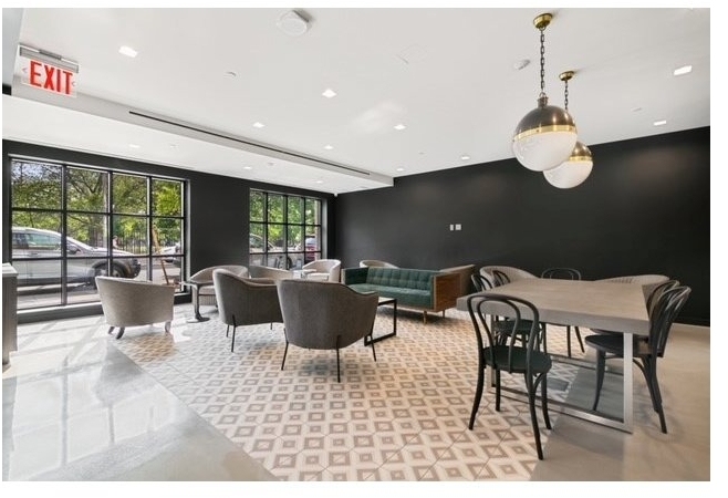 860 Lorimer Street - Photo 6