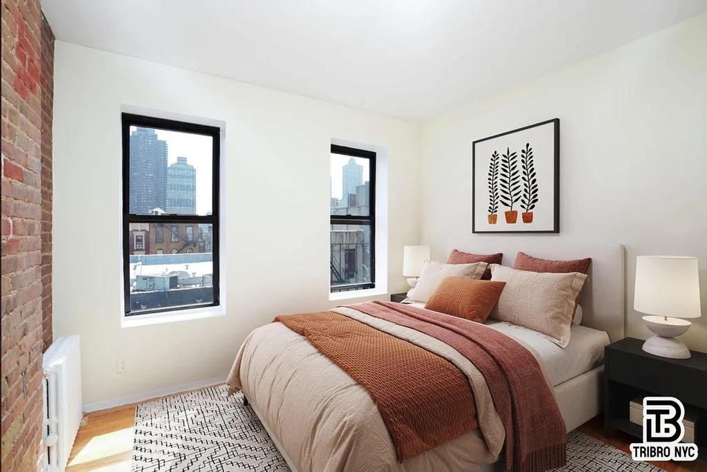 406 W 48th Street - Photo 1