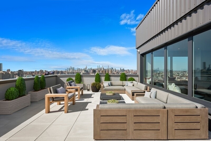 249 Willoughby Avenue - Photo 17