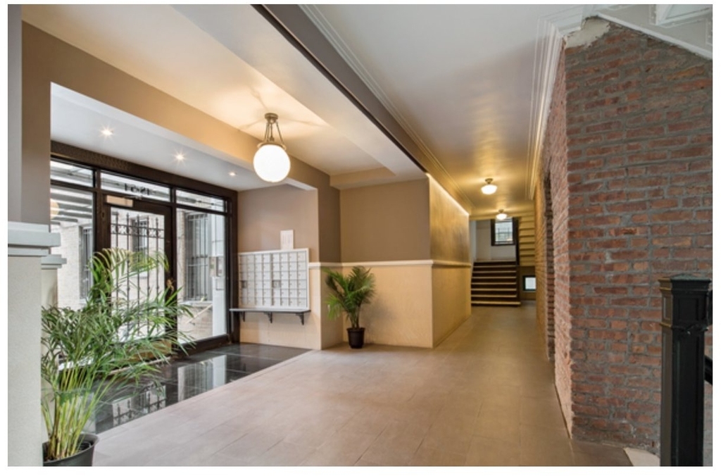 48 W 138th Street - Photo 3
