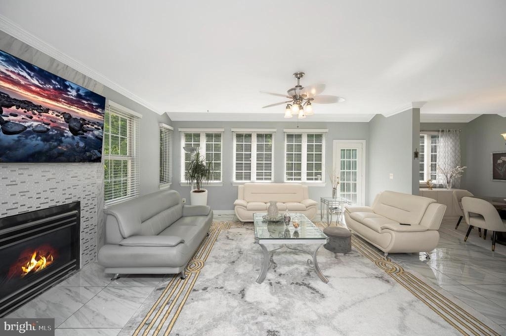16005 Kings Mountain Road - Photo 3