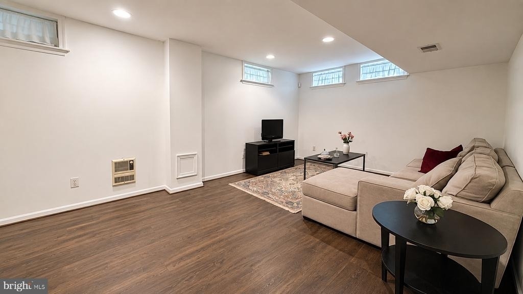 12554 Cantilever Court - Photo 10