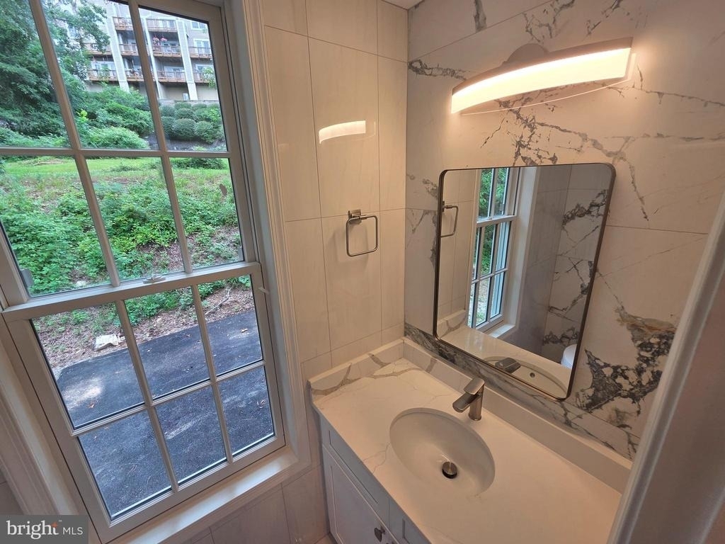 402 Mckenzie Drive - Photo 7