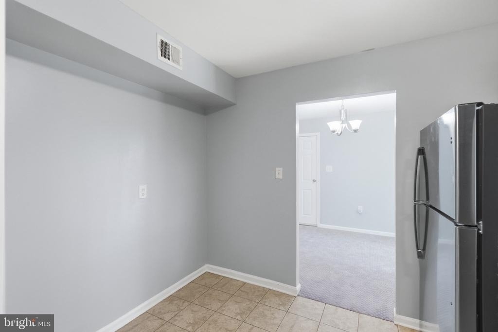 1402 N Amelia Street - Photo 13