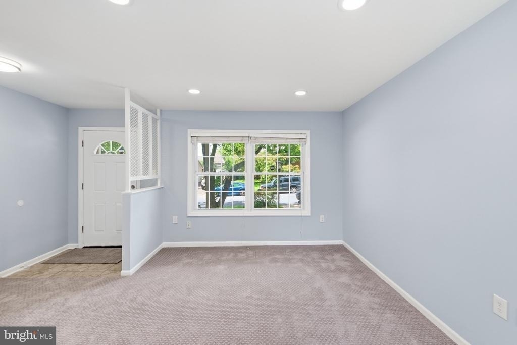 1402 N Amelia Street - Photo 4