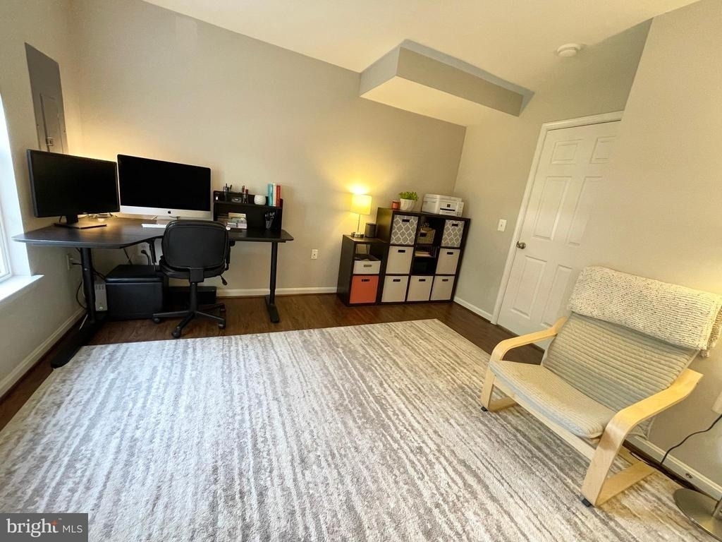 23052 Fontwell Square - Photo 37