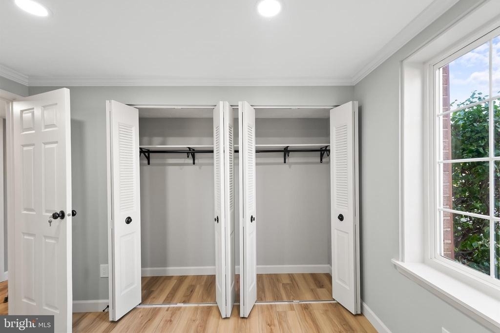 8385 Brockham Drive - Photo 24