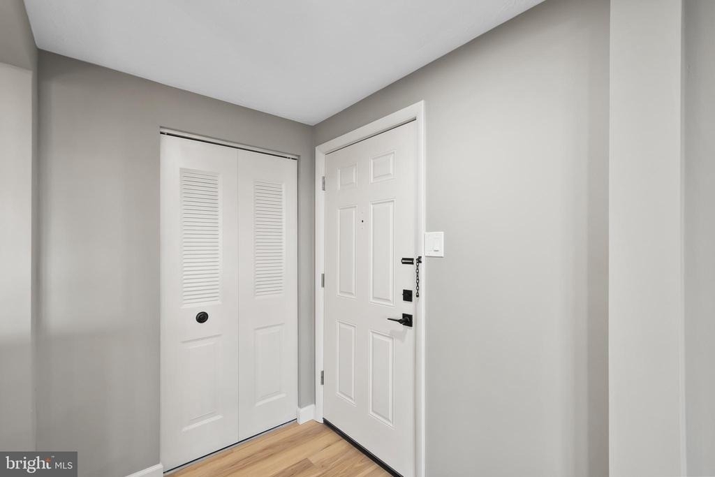 8385 Brockham Drive - Photo 3
