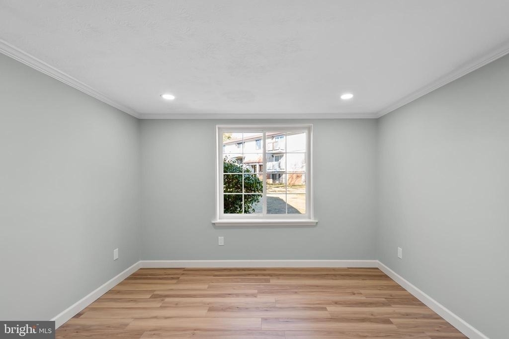 8385 Brockham Drive - Photo 17