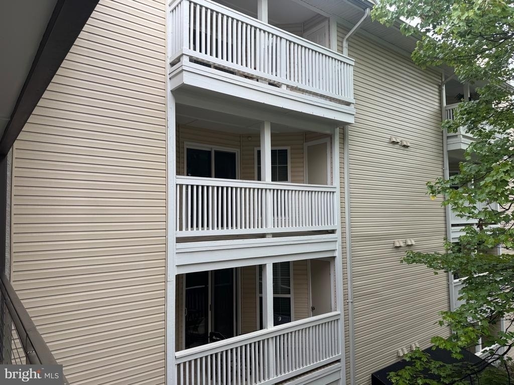 1504 Lincoln Way - Photo 3