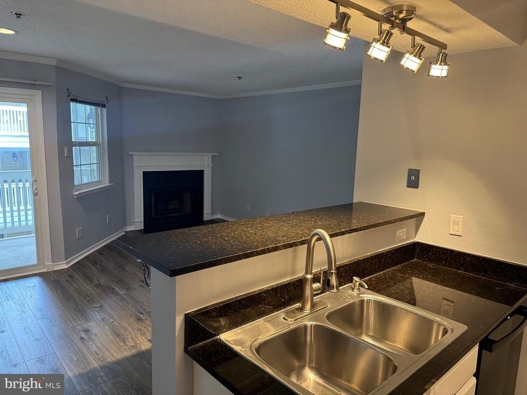 1504 Lincoln Way - Photo 14