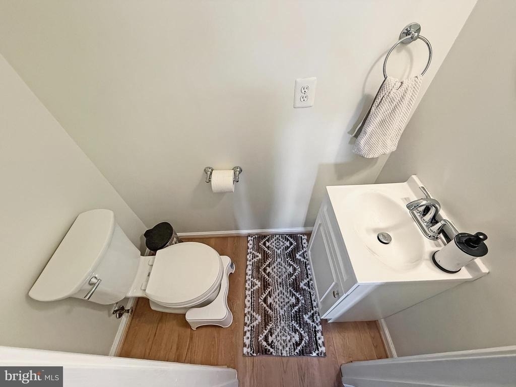 2535 James Monroe Circle - Photo 14