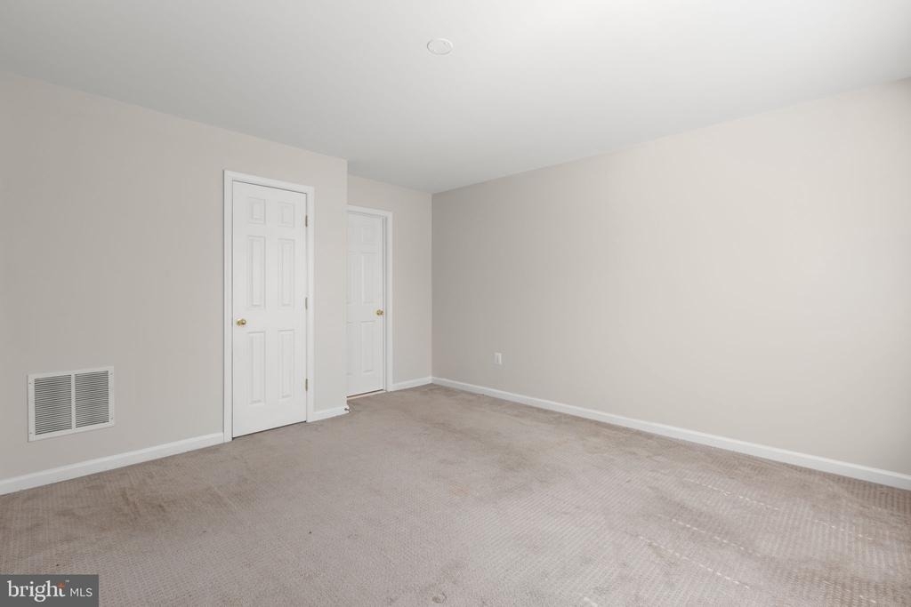 1105 Patrick Street - Photo 6