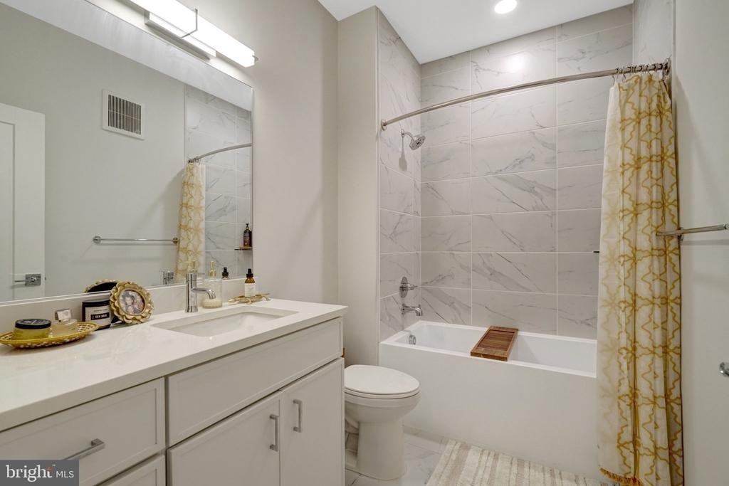 635 Slaters Lane - Photo 29