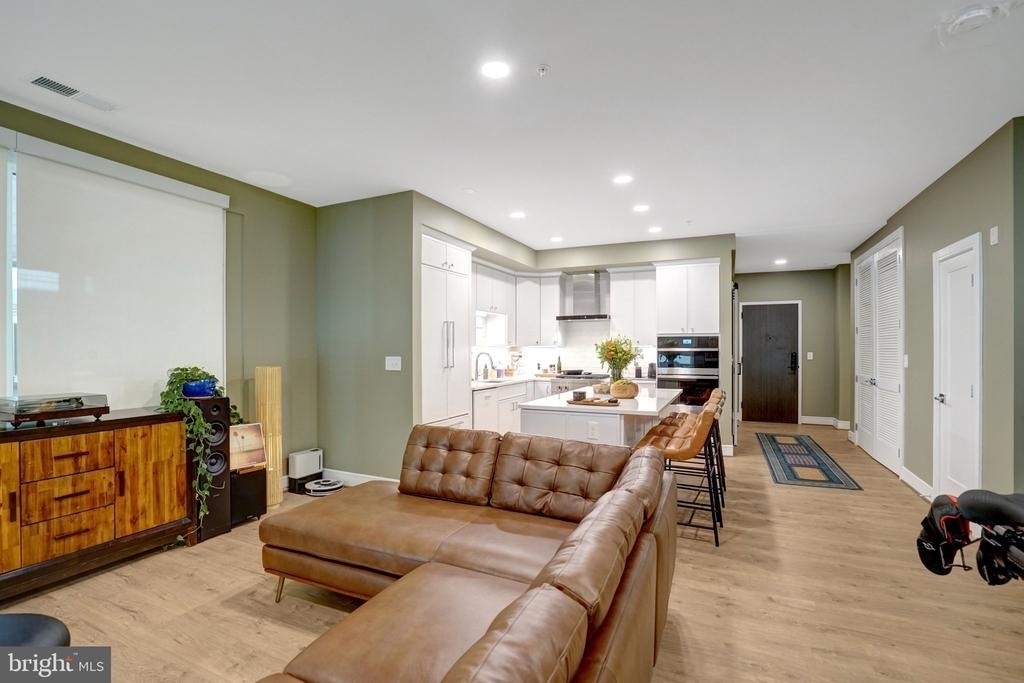 635 Slaters Lane - Photo 25