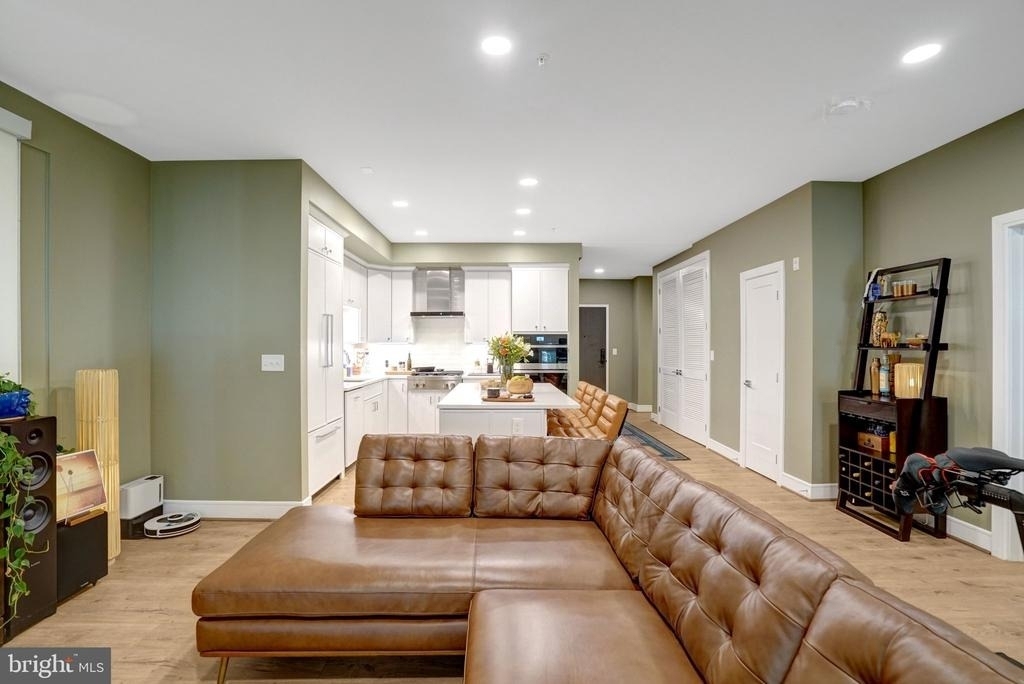 635 Slaters Lane - Photo 28