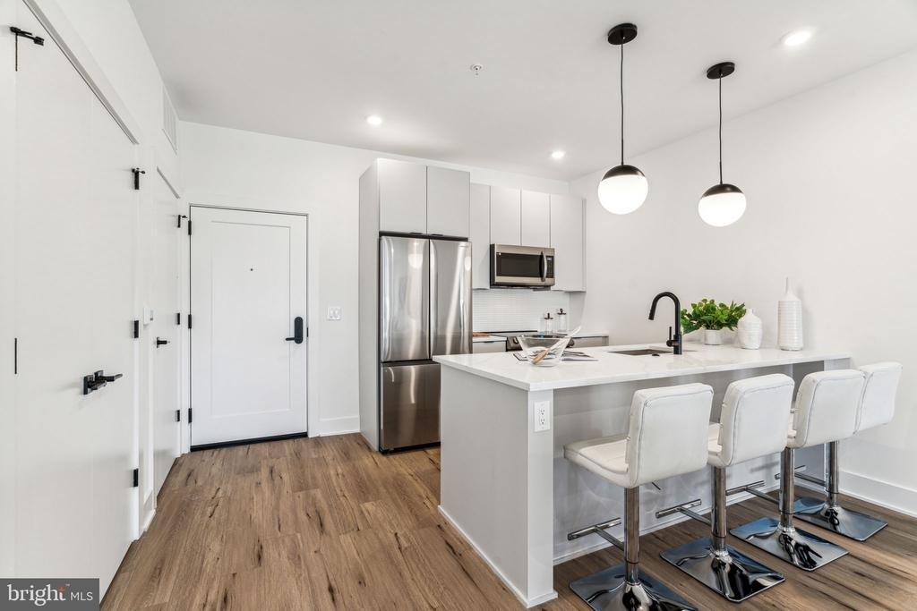 139 W Chelten Avenue - Photo 1