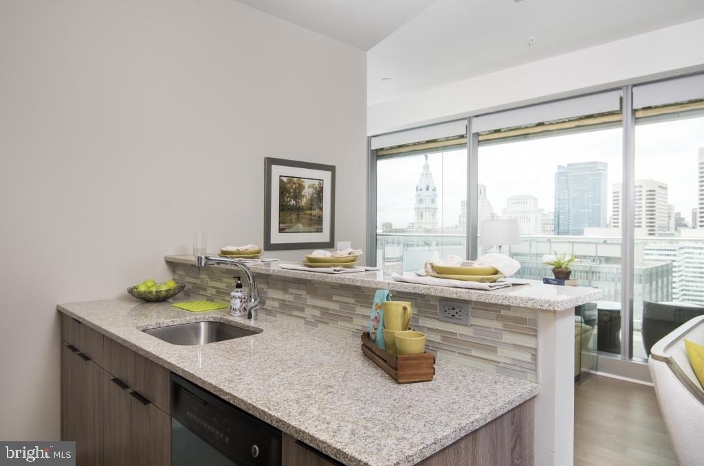 200 N 16th Street - Photo 46
