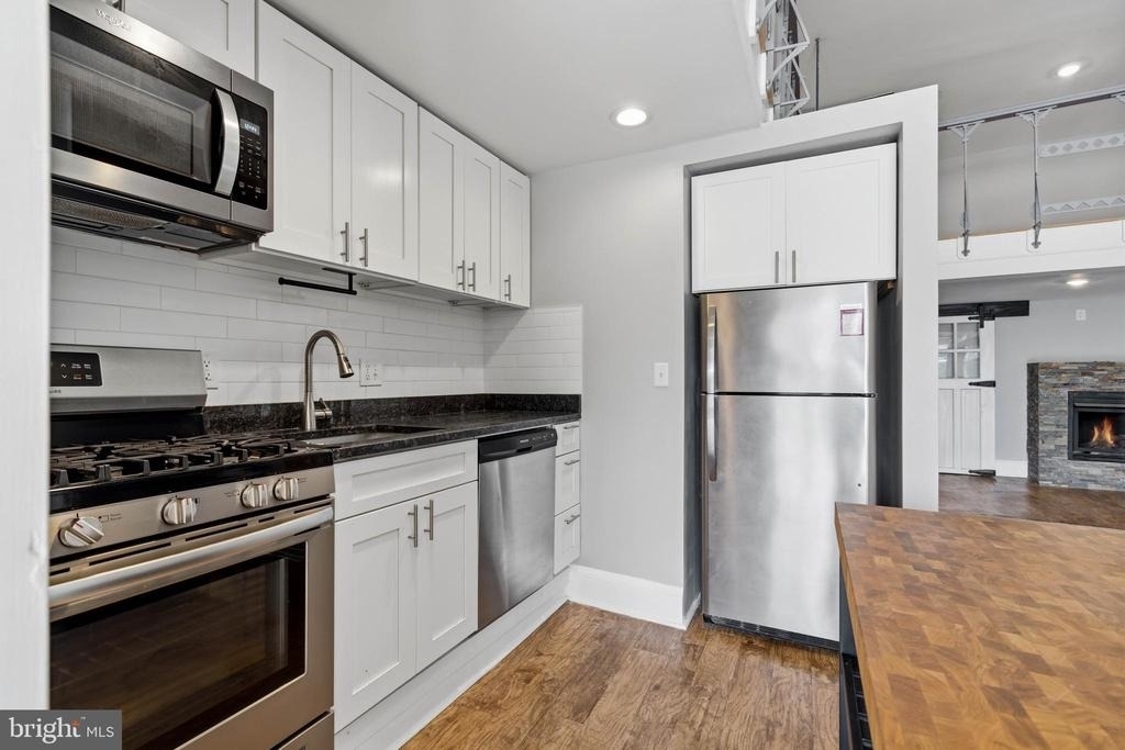 310 N Water Street - Photo 7