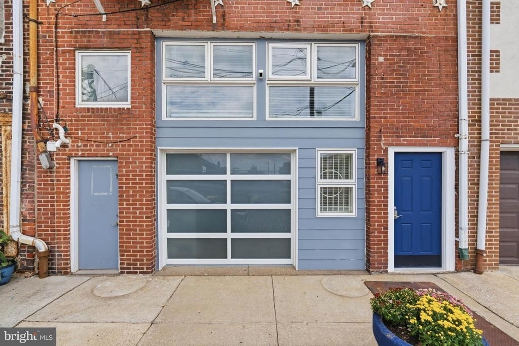 310 N Water Street - Photo 2