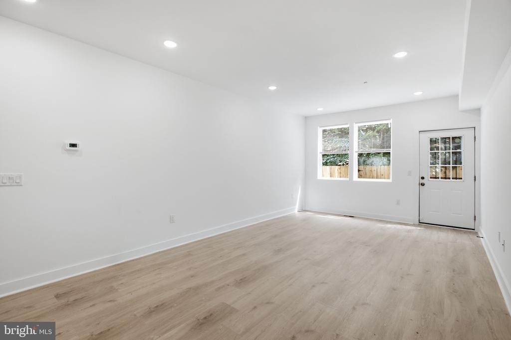 3974 Reno Street - Photo 3