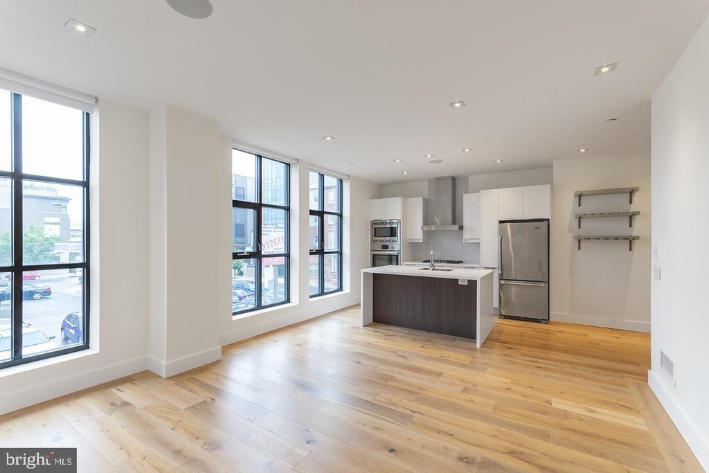 240 N 2nd Street - Photo 4